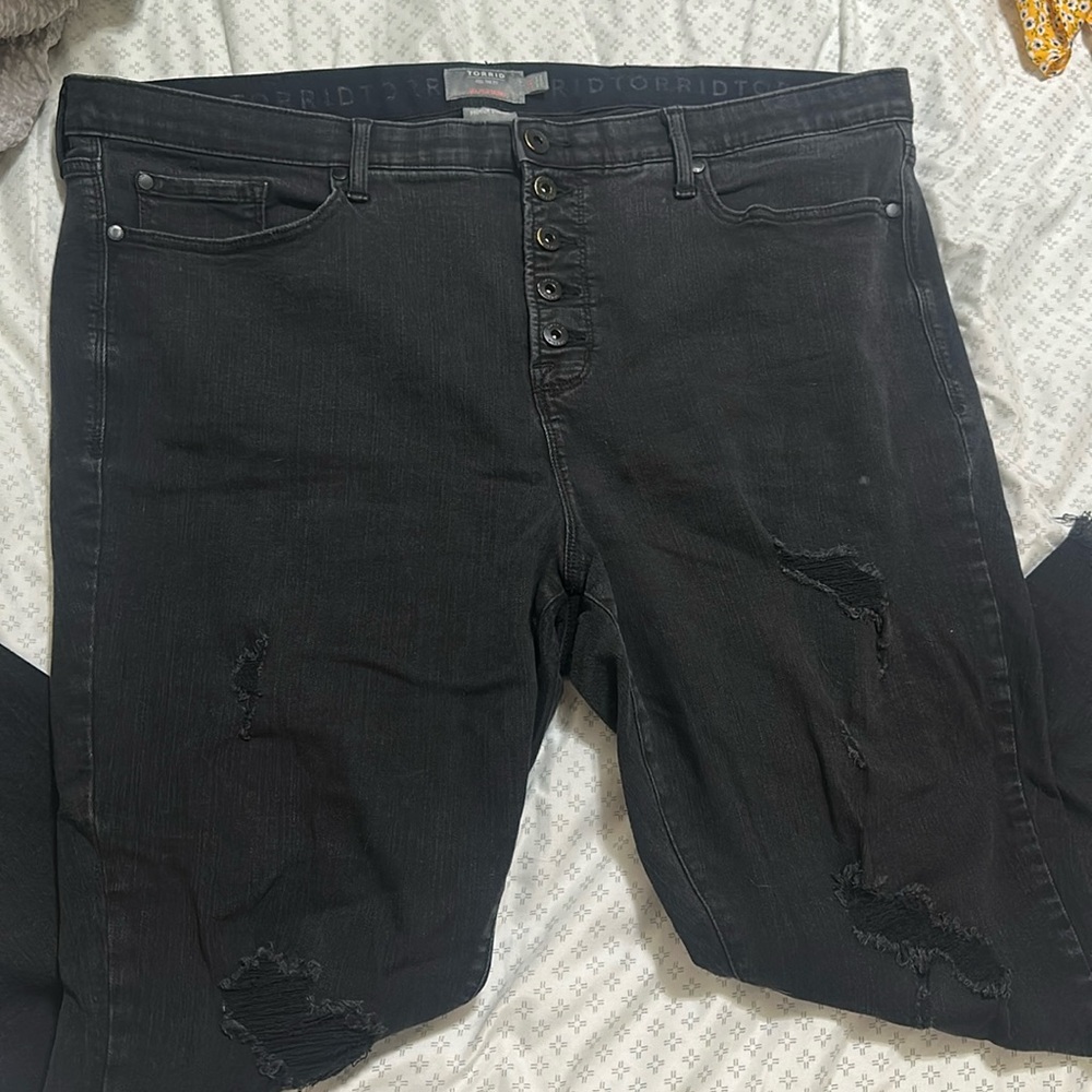 Torrid sky high skinny 24R
